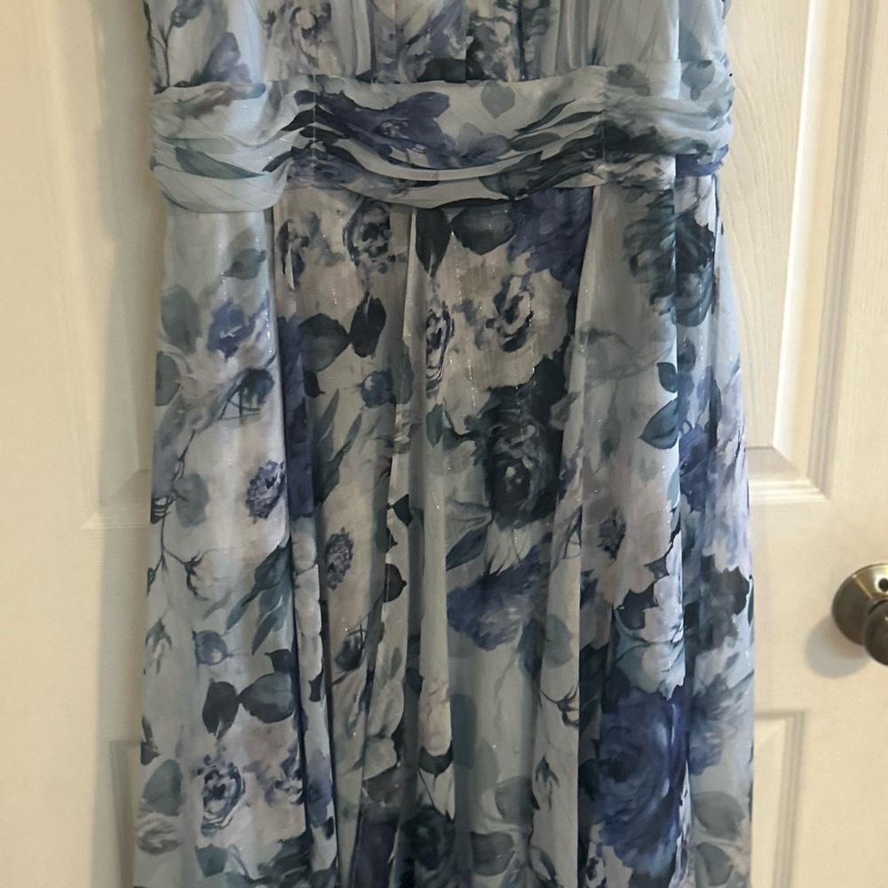 Elegant Blue Floral Maxi Dress